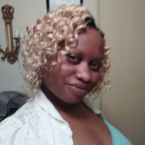 Meet your Posher, Kendraa